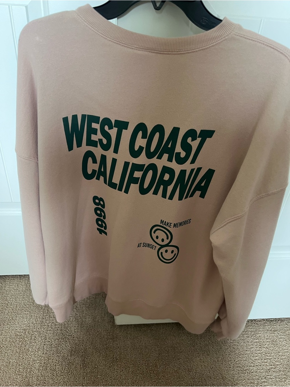Target Wild fable blush Pink West Coast California Graphic Crewneck Sweatshirt